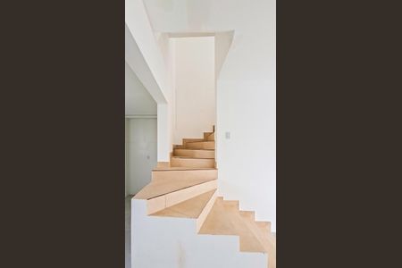 Apartamento à venda com 113m², 2 quartos e 1 vaga Apartamento à venda com 113m², 2 quartos e 1 vagaCorredor