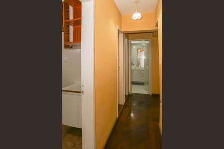 Corredor de apartamento à venda com 2 quartos, 80m² em Perdizes, São Paulo