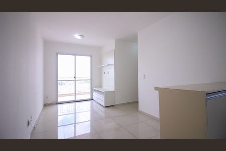 Sala de apartamento à venda com 3 quartos, 63m² em Vila Santa Clara, São Paulo