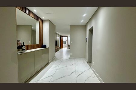 Casa à venda com 3 quartos, 200m² em Cachoeirinha, Belo Horizonte