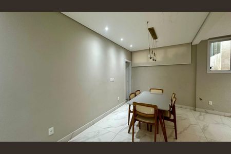 Casa à venda com 200m², 3 quartos e 2 vagas