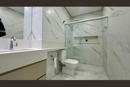 Casa à venda com 200m², 3 quartos e 2 vagas