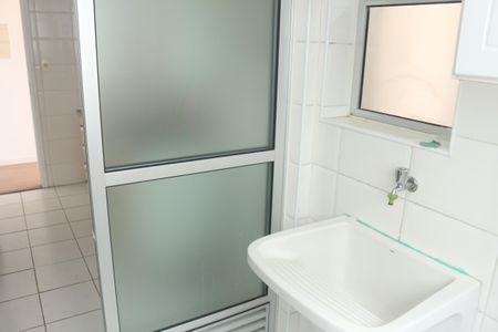 Apartamento à venda com 65m², 3 quartos e 1 vagaÁrea de Serviço