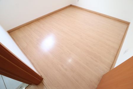 Quarto 2 de apartamento para alugar com 2 quartos, 49m² em Grand Ville, Uberlândia