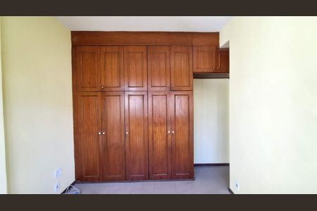 Apartamento à venda com 77m², 3 quartos e sem vaga