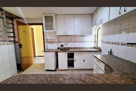 Apartamento à venda com 77m², 3 quartos e sem vaga