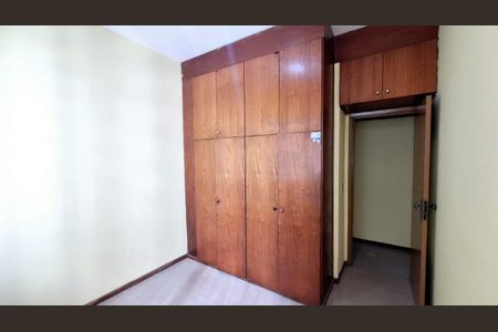 Apartamento à venda com 77m², 3 quartos e sem vaga