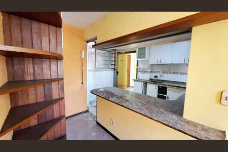 Apartamento à venda com 77m², 3 quartos e sem vaga