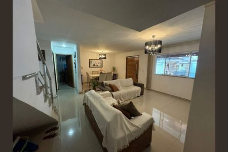 Casa à venda com 4 quartos, 236m² em Vargem Pequena, Rio de Janeiro