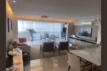 Apartamento à venda com 303m², 4 quartos e 2 vagas