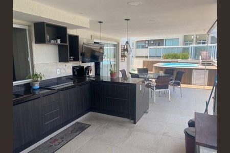 Apartamento à venda com 303m², 4 quartos e 2 vagas