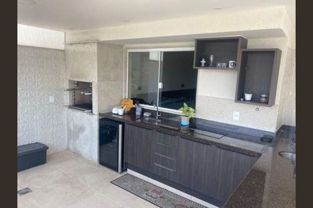Apartamento à venda com 303m², 4 quartos e 2 vagas