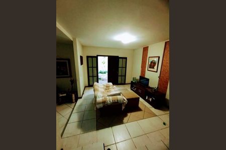 Casa à venda com 2 quartos, 120m² em Itanhangá, Rio de Janeiro