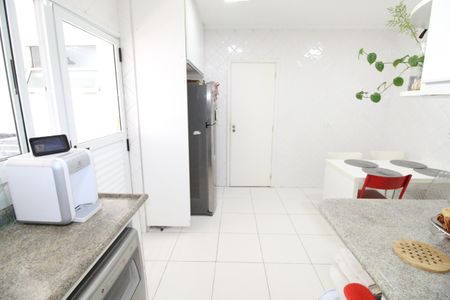 Apartamento para alugar com 128m², 4 quartos e 2 vagasCozinha