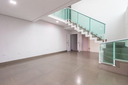 Sala de casa para alugar com 3 quartos, 138m² em Parque Ribeiro de Lima, Barueri