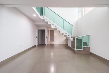 Sala de casa para alugar com 3 quartos, 138m² em Parque Ribeiro de Lima, Barueri