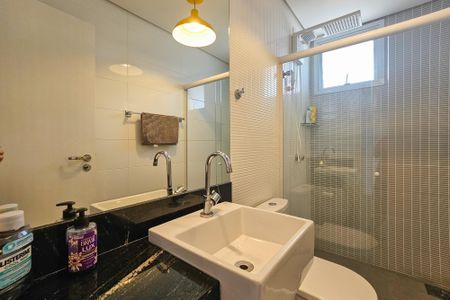 Apartamento para alugar com 137m², 3 quartos e 2 vagas Apartamento para alugar com 137m², 3 quartos e 2 vagasBanheiro da suíte 2