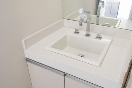 Apartamento à venda com 112m², 2 quartos e 2 vagas Apartamento à venda com 112m², 2 quartos e 2 vagasBanheiro Social 2