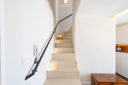 Apartamento à venda com 112m², 2 quartos e 2 vagas Apartamento à venda com 112m², 2 quartos e 2 vagasSala