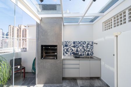 Apartamento à venda com 112m², 2 quartos e 2 vagas Apartamento à venda com 112m², 2 quartos e 2 vagasChurrasqueira