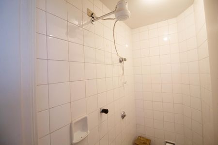 Apartamento para alugar com 80m², 2 quartos e sem vagaBanheiro de Serviço