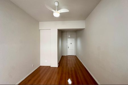 Sala de apartamento para alugar com 1 quarto, 33m² em Lapa, Rio de Janeiro