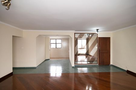 Apartamento para alugar com 3 quartos, 186m² em Bela Vista, São Paulo