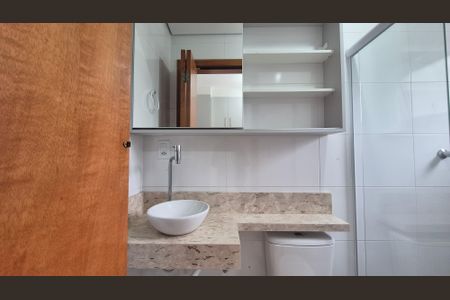 Apartamento à venda com 58m², 2 quartos e 1 vaga Apartamento à venda com 58m², 2 quartos e 1 vagaBanheiro da suíte