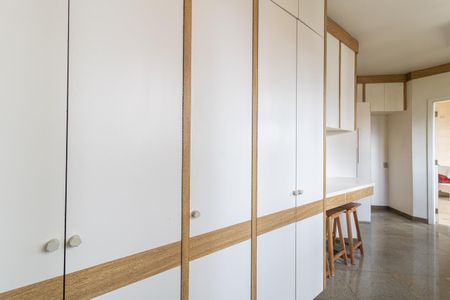 Apartamento à venda com 320m², 3 quartos e 4 vagas Apartamento à venda com 320m², 3 quartos e 4 vagasCozinha