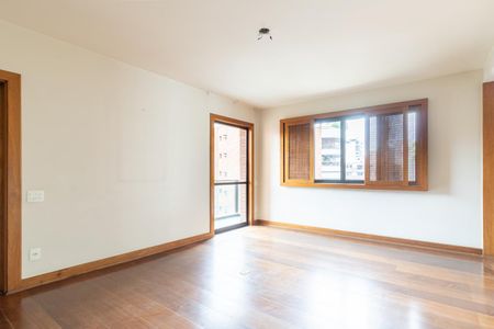 Apartamento à venda com 320m², 3 quartos e 4 vagas Apartamento à venda com 320m², 3 quartos e 4 vagasSala de Jantar