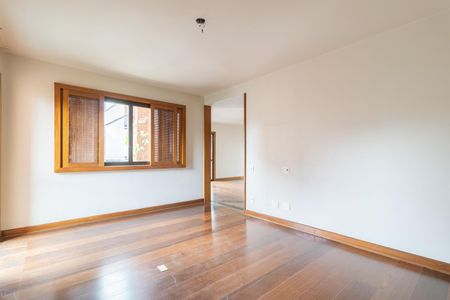 Apartamento à venda com 320m², 3 quartos e 4 vagas Apartamento à venda com 320m², 3 quartos e 4 vagasSala de Jantar