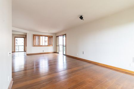 Apartamento à venda com 320m², 3 quartos e 4 vagas Apartamento à venda com 320m², 3 quartos e 4 vagasSala