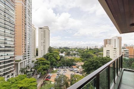 Apartamento à venda com 320m², 3 quartos e 4 vagas Apartamento à venda com 320m², 3 quartos e 4 vagasVaranda da Sala