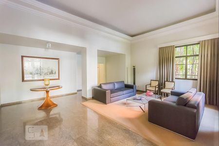 Apartamento à venda com 320m², 3 quartos e 4 vagas Apartamento à venda com 320m², 3 quartos e 4 vagasÁrea comum - Hall Social