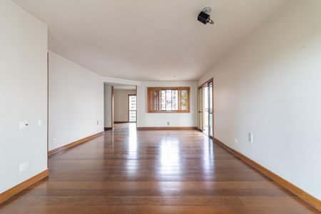 Apartamento à venda com 320m², 3 quartos e 4 vagas Apartamento à venda com 320m², 3 quartos e 4 vagasSala