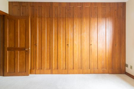 Apartamento à venda com 320m², 3 quartos e 4 vagas Apartamento à venda com 320m², 3 quartos e 4 vagasQuarto