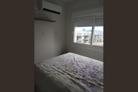 Quarto 2 de apartamento para alugar com 2 quartos, 65m² em Santo Antônio, Porto Alegre