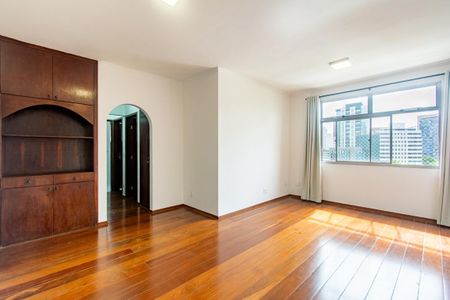 Sala de apartamento para alugar com 3 quartos, 89m² em Santa Efigênia, Belo Horizonte