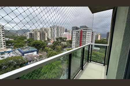 Apartamento para alugar com 74m², 3 quartos e 1 vagaVaranda