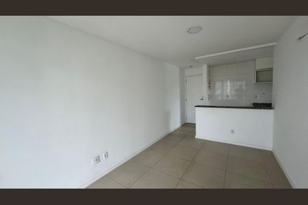 Sala de apartamento para alugar com 3 quartos, 74m² em Recreio dos Bandeirantes, Rio de Janeiro
