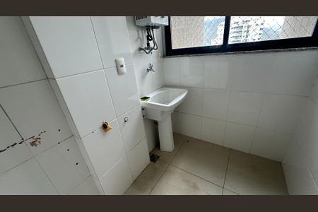 Apartamento para alugar com 74m², 3 quartos e 1 vagaÁrea de Serviço