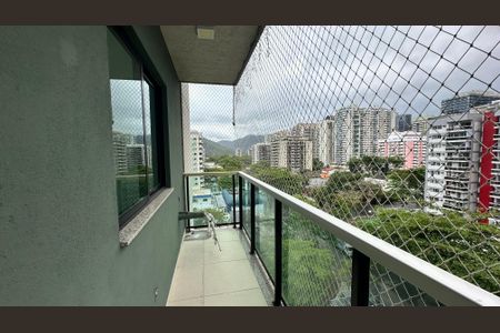 Apartamento para alugar com 74m², 3 quartos e 1 vagaVaranda