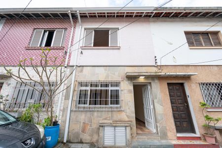Casa de condomínio para alugar com 200m², 3 quartos e 1 vagaEntrada