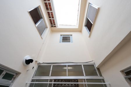 Casa de condomínio para alugar com 200m², 3 quartos e 1 vagaQuintal