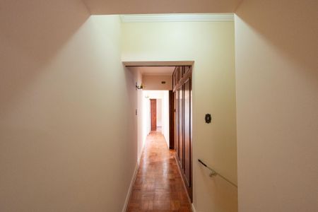 Casa de condomínio para alugar com 200m², 3 quartos e 1 vagaCorredor