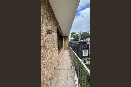 Casa para alugar com 375m², 3 quartos e 8 vagasEntrada