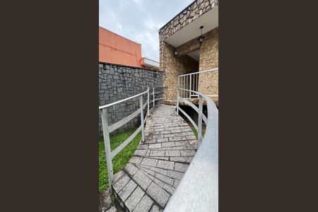 Casa para alugar com 375m², 3 quartos e 8 vagasEntrada