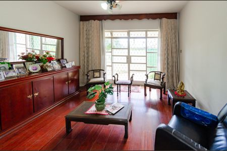 Sala de casa à venda com 3 quartos, 249m² em Calafate, Belo Horizonte