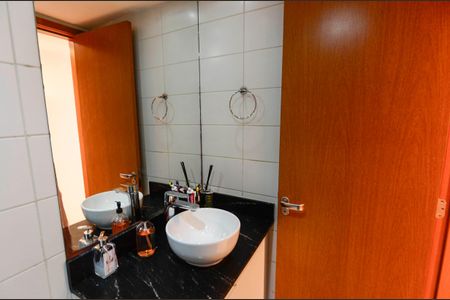 Apartamento à venda com 85m², 3 quartos e 1 vaga Apartamento à venda com 85m², 3 quartos e 1 vagaBanheiro da Suíte