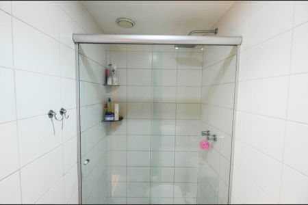 Apartamento à venda com 85m², 3 quartos e 1 vaga Apartamento à venda com 85m², 3 quartos e 1 vagaBanheiro da Suíte